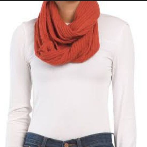 MARTHA STEWART Rust Orange 100% Cashmere Cable Knit Infinity Scarf - Picture 2 of 10